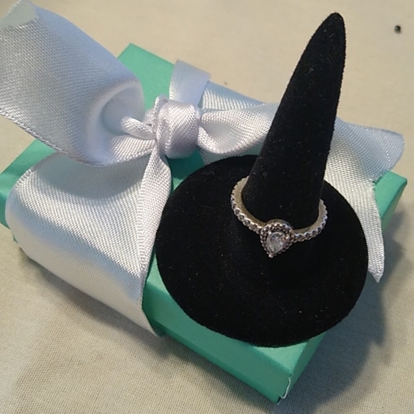 Pandora Classic Teardrop Pear Halo Ring, 925 Sterling Silver size 5 - Picture 6 of 9